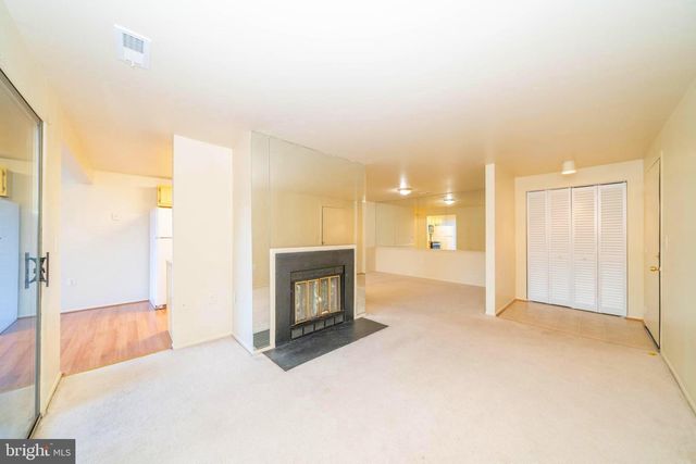 18110 CHALET DR #301, Germantown, MD 20874