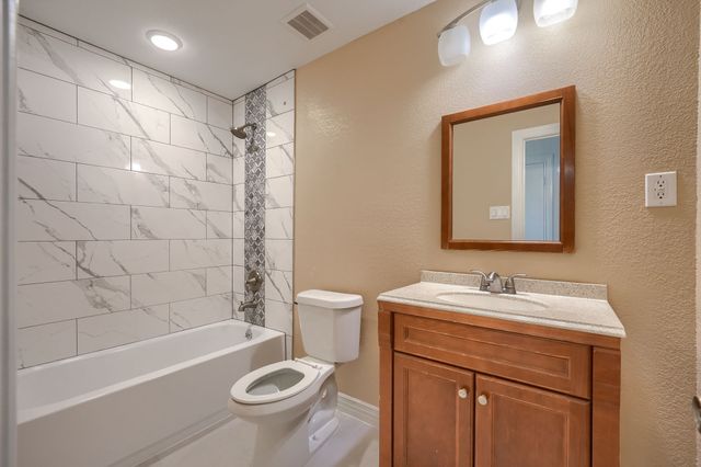 1246 Woodburn Trail, Dallas, TX 75241