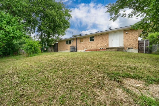 1246 Woodburn Trail, Dallas, TX 75241