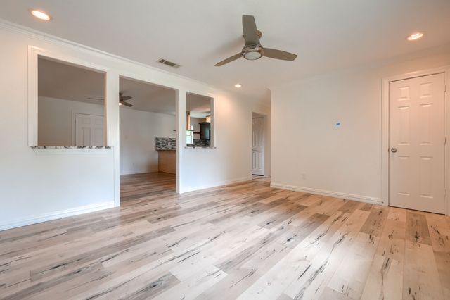 1246 Woodburn Trail, Dallas, TX 75241