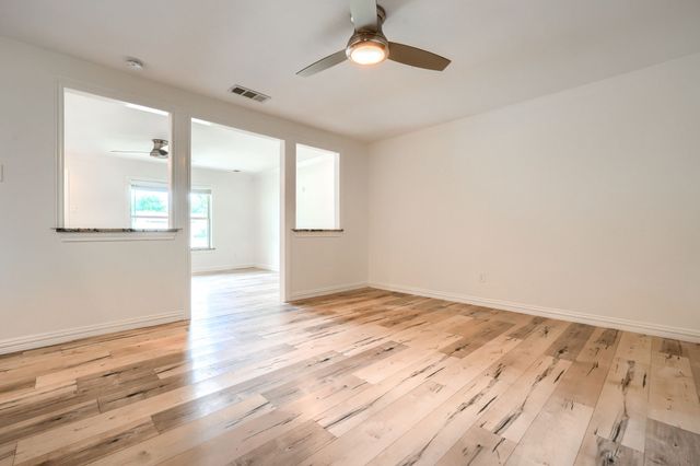 1246 Woodburn Trail, Dallas, TX 75241