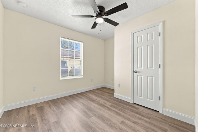 7952 SISKIN Avenue, Jacksonville, FL 32219