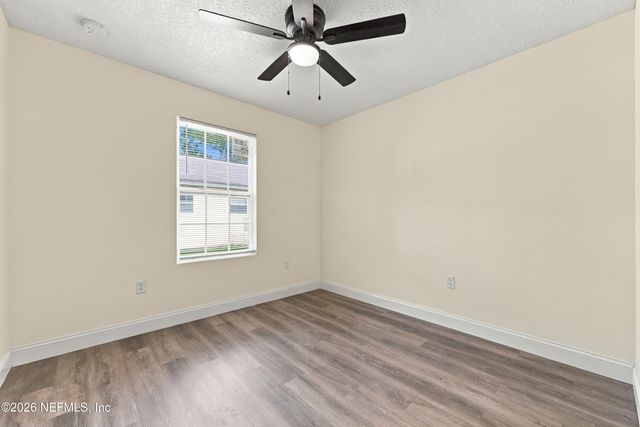 7952 SISKIN Avenue, Jacksonville, FL 32219