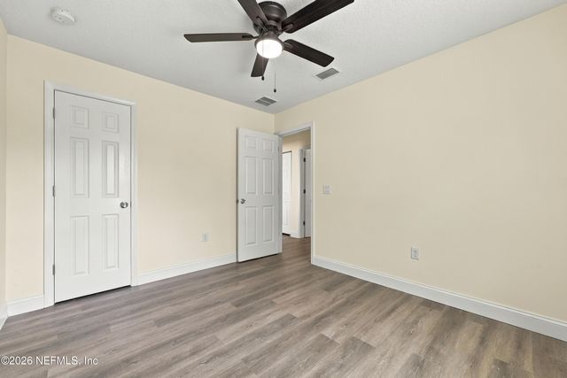 7952 SISKIN Avenue, Jacksonville, FL 32219