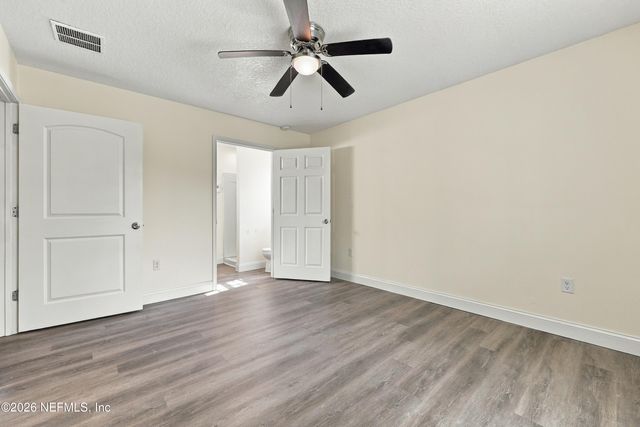 7952 SISKIN Avenue, Jacksonville, FL 32219