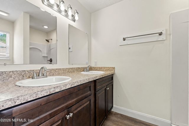 7952 SISKIN Avenue, Jacksonville, FL 32219