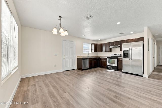 7952 SISKIN Avenue, Jacksonville, FL 32219