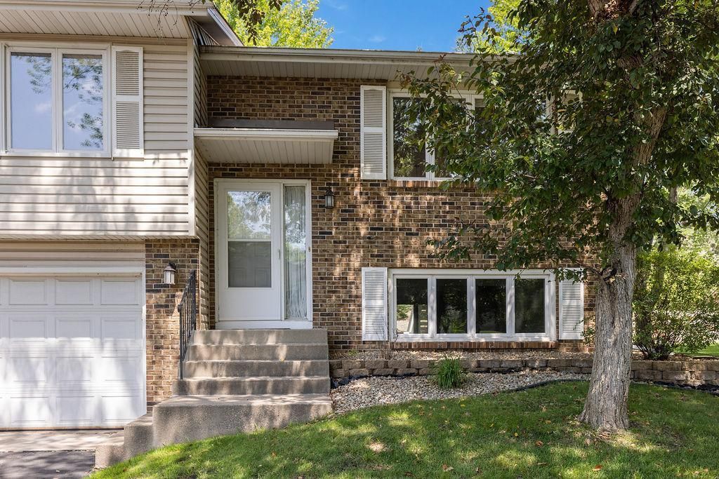 9818 Cavell Circle, Bloomington, MN 55438