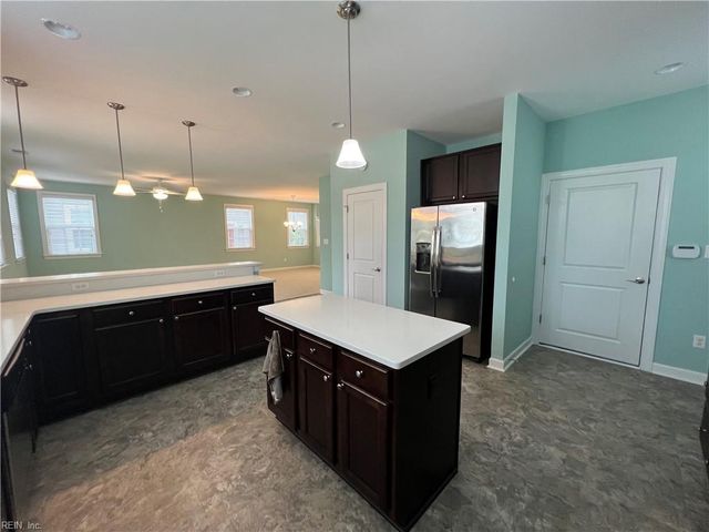 4181 Archstone DR, Virginia Beach, VA 23456
