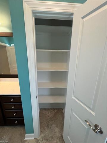 4181 Archstone DR, Virginia Beach, VA 23456