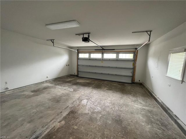 4181 Archstone DR, Virginia Beach, VA 23456