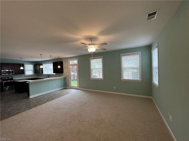 4181 Archstone DR, Virginia Beach, VA 23456