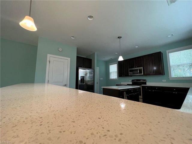 4181 Archstone DR, Virginia Beach, VA 23456