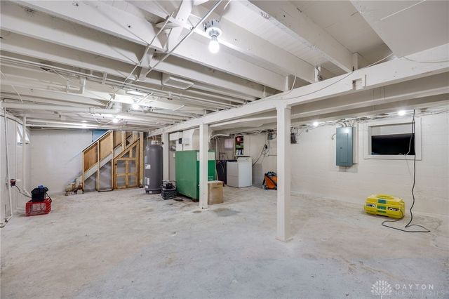 1668 N Central Drive, Beavercreek, OH 45432