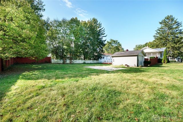 1668 N Central Drive, Beavercreek, OH 45432