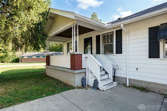 1668 N Central Drive, Beavercreek, OH 45432