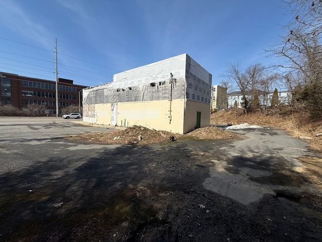 342 West Boylston Street, Worcester, MA 01606