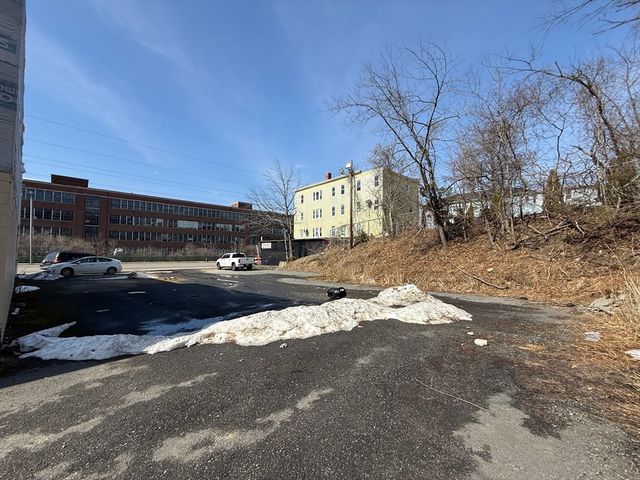 342 West Boylston Street, Worcester, MA 01606