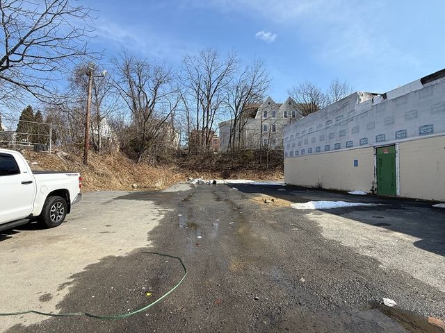 342 West Boylston Street, Worcester, MA 01606