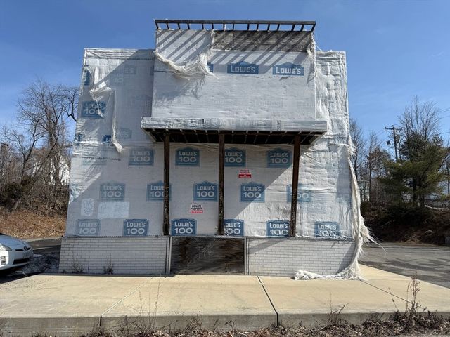 342 West Boylston Street, Worcester, MA 01606