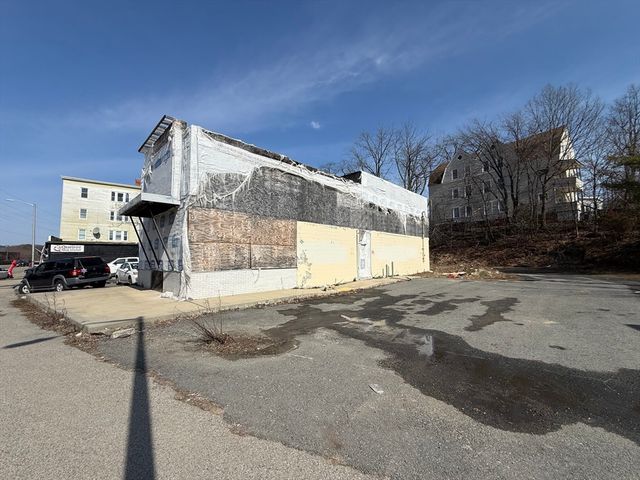 342 West Boylston Street, Worcester, MA 01606