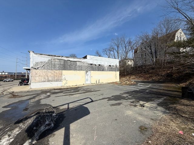 342 West Boylston Street, Worcester, MA 01606