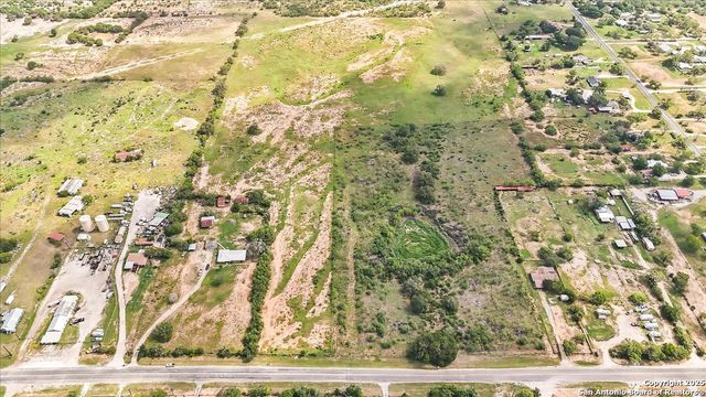 11295 Loop 107, Adkins, TX 78101