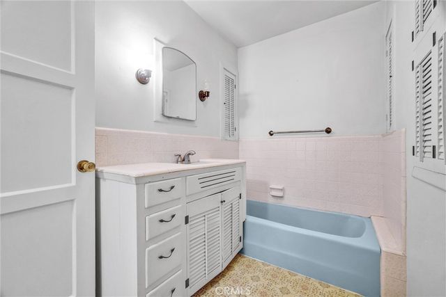 6361 Los Robles, Buena Park, CA 90621