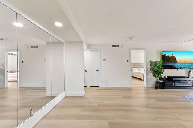 1428 SE 4th Avenue 215, Deerfield Beach, FL 33441
