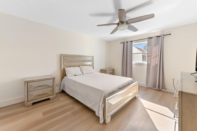 1428 SE 4th Avenue 215, Deerfield Beach, FL 33441