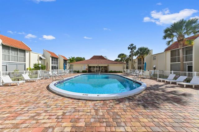 1428 SE 4th Avenue 215, Deerfield Beach, FL 33441