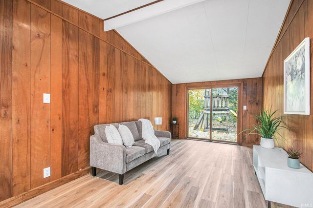 115 Hollywood Avenue, Elkhart, IN 46516