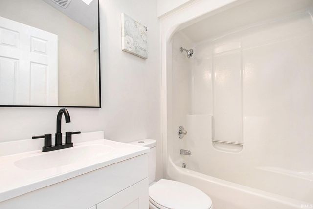 115 Hollywood Avenue, Elkhart, IN 46516