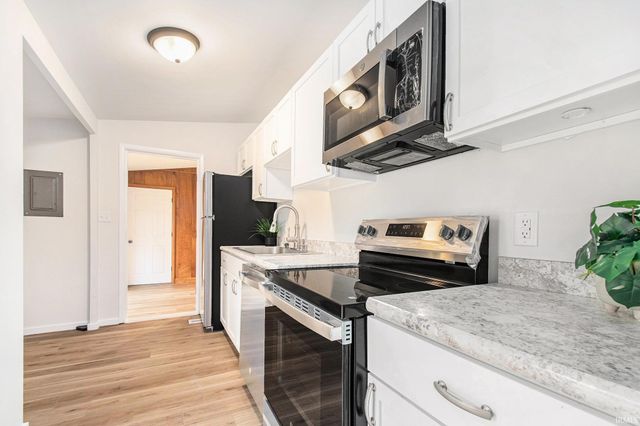 115 Hollywood Avenue, Elkhart, IN 46516