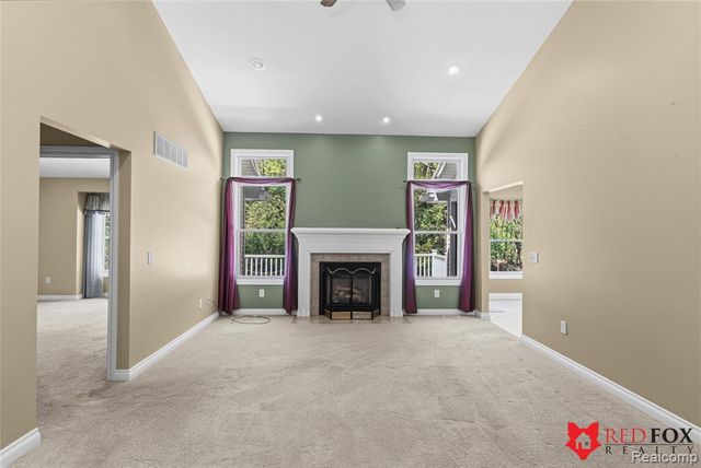 1199 Creek View Court, Burton, MI 48509