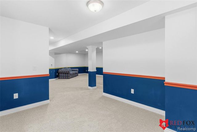 1199 Creek View Court, Burton, MI 48509