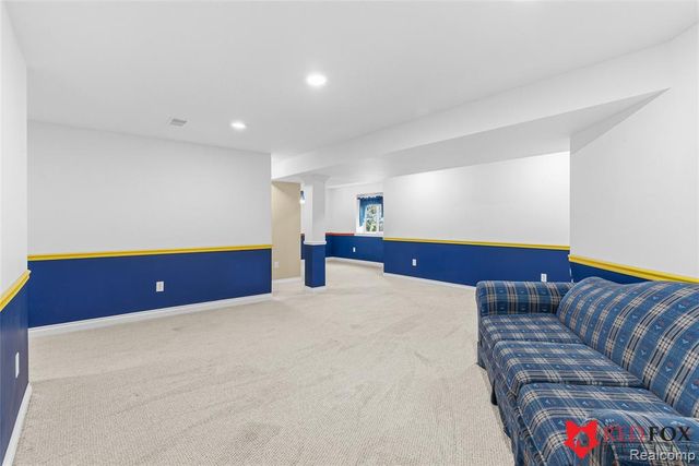 1199 Creek View Court, Burton, MI 48509