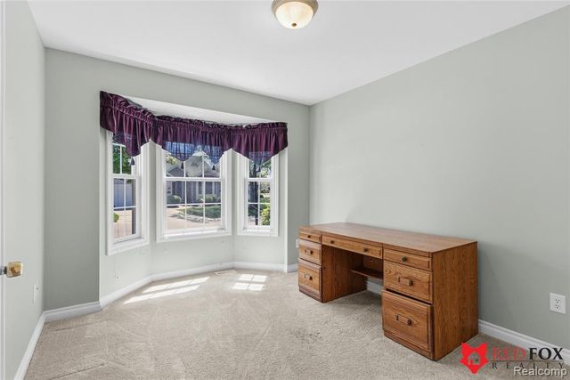 1199 Creek View Court, Burton, MI 48509