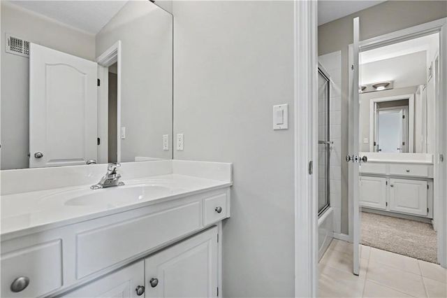 5802 W 140th Terrace, Overland Park, KS 66223