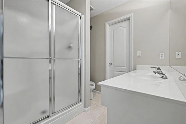 5802 W 140th Terrace, Overland Park, KS 66223