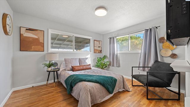 504 W 28th Ave, Kennewick, WA 99337