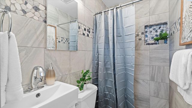 504 W 28th Ave, Kennewick, WA 99337