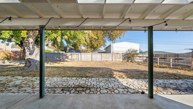 504 W 28th Ave, Kennewick, WA 99337