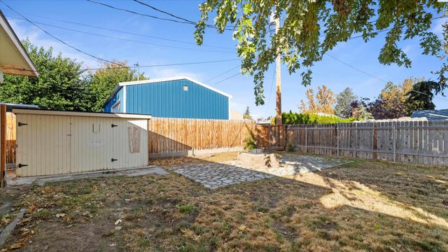 504 W 28th Ave, Kennewick, WA 99337