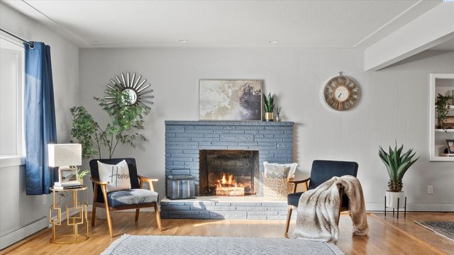 504 W 28th Ave, Kennewick, WA 99337