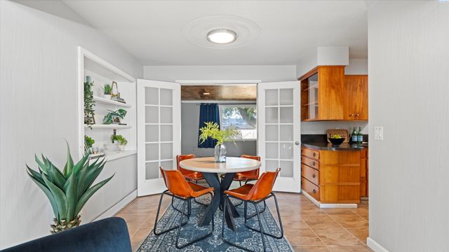 504 W 28th Ave, Kennewick, WA 99337