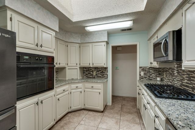 4808 ROYAL OAK STREET, Wichita Falls, TX 76308