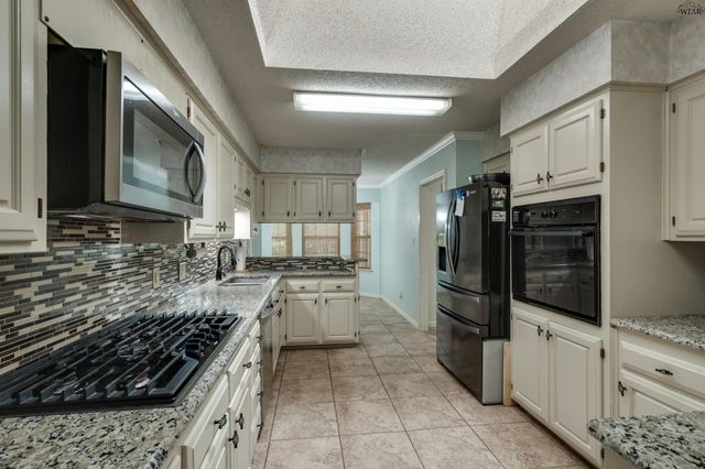 4808 ROYAL OAK STREET, Wichita Falls, TX 76308