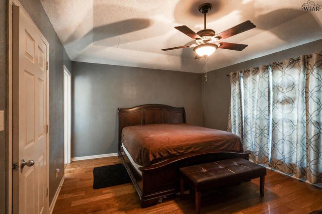 4808 ROYAL OAK STREET, Wichita Falls, TX 76308
