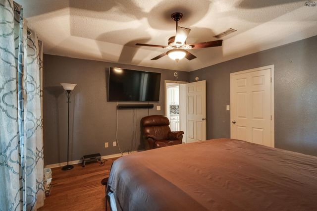 4808 ROYAL OAK STREET, Wichita Falls, TX 76308